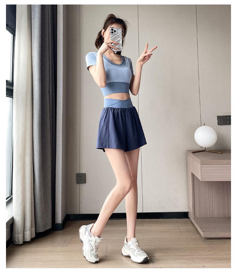 Women's Summer 2025 Running Set: Quick-Dry Fashion Gym Outfit with Yoga Shorts and Short Sleeve Top
