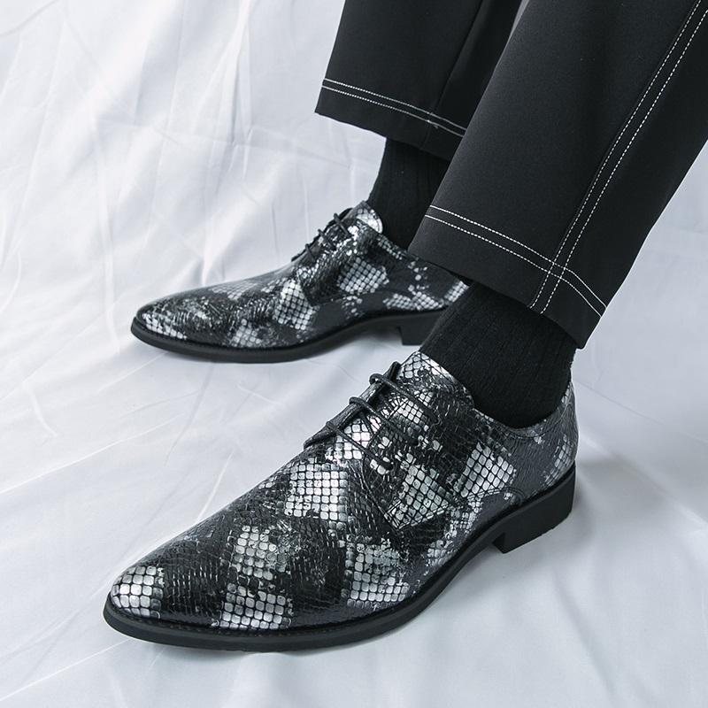 Fashion New Men's Pointed Snake Pattern Lace Up Leather Derby Shoes Gentleman Wedding Dress Formal Party Business Footwear