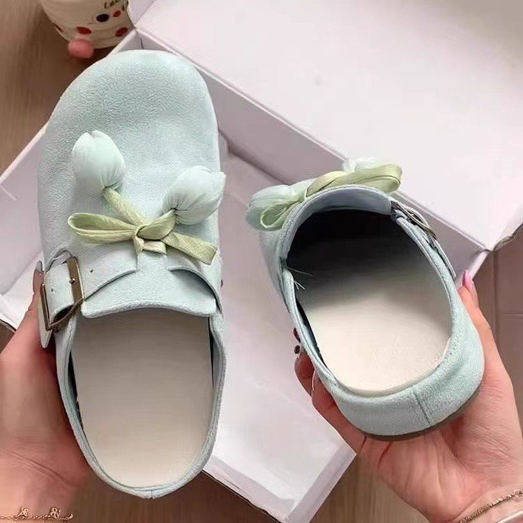 Skirts and slippers are super popular and versatile, and women's shoes with bag heads are worn outside 2025 new autumn lazy people with one foot on