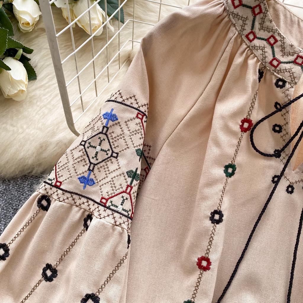 Elegantní šněrovací Vyšívaná Halenka s dlouhým rukávem a plisováním Šik Vintage Módní top s výstřihem do V Dámské Jarní Košile na narozeninovou oslavu Y2k