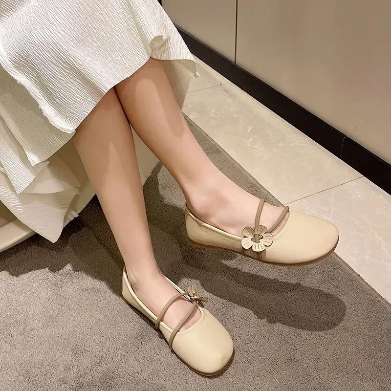 Fashion Shoes for Women Office Moccasins Slip-on Soft Bottom Chic and Elegant 2025 Trend Offer Spring 39 Woman Flats Korean Style Summer