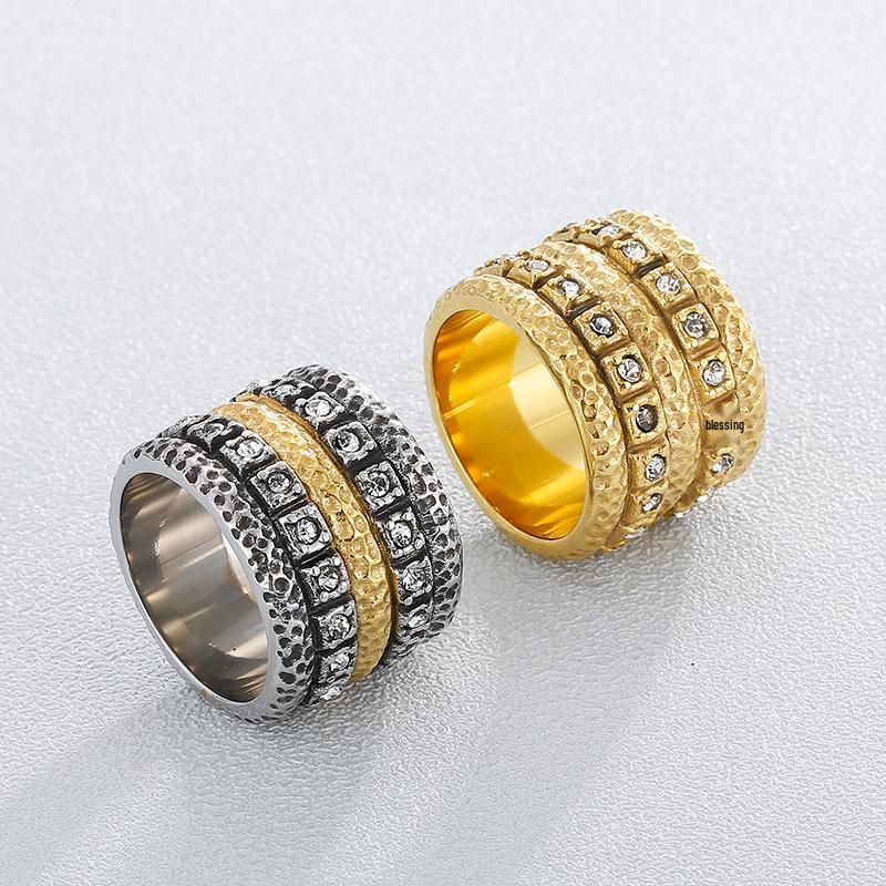 

Exaggerated Gold & Silver Rhinestone Knuckle Ring Size 9