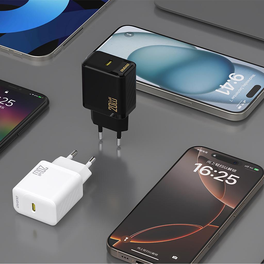 Ładowarka sieciowa USB-C z kablem USB-C - iPhone Lightning GaN PD 20W - czarna