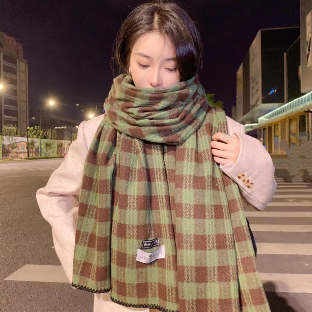 Korean Version of Scarf Women's Autumn and Winter New Versatile Imitation Cashmere Black and White Plaid High-end Couple Warm Scarf