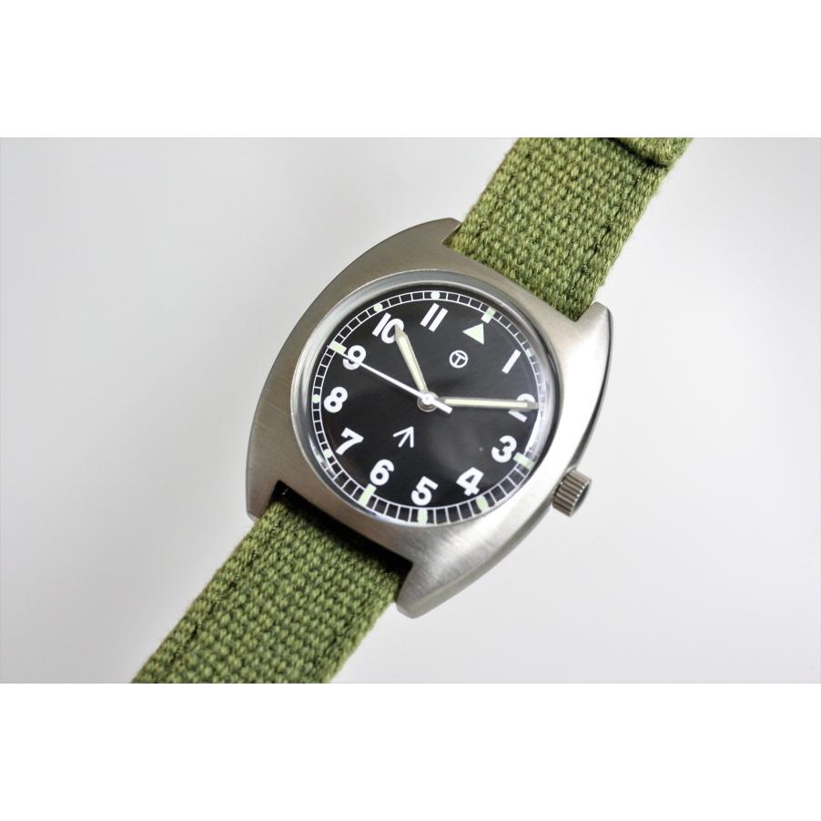 Used Reprint of the British Air Force Military Watch from the 70's! M.R.M.W. Royal Army Watch W-10 Vintage Quartz Watch Broad Arrow Homage
