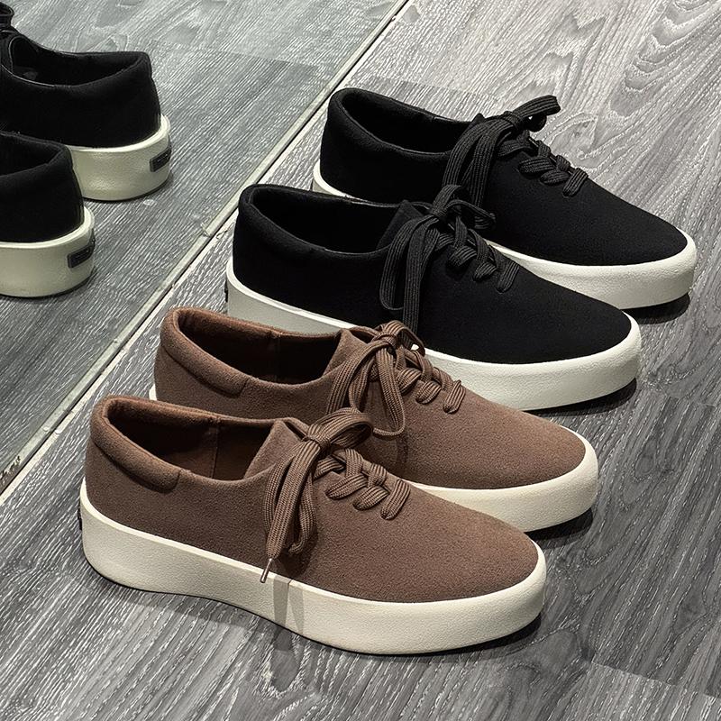 2026 New Trendy Couple Sneakers with Summer Niche Design Casual Trendy Shoes Men Shoes Sneakers Tênis Couro Masculino
