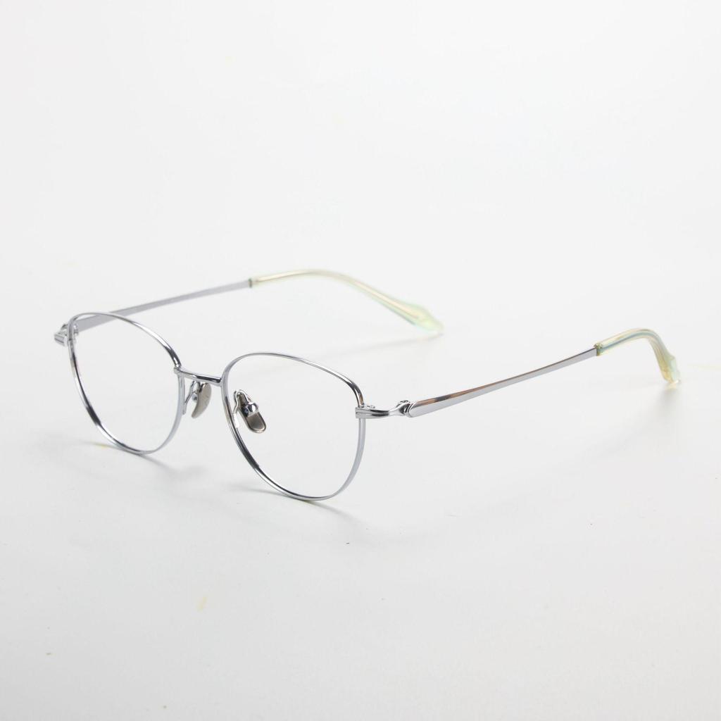 M6708S Retro Pure Titanium Unisex Eyeglass Frame with Acetate Elements for Prescription Lenses