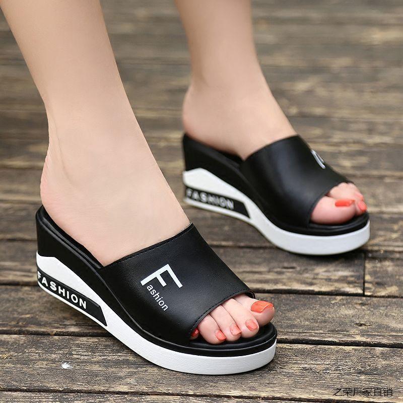 2025 New Arrival Women wedge Flip Flops Lightweight Beach Slippers High Quality PU Leather Zapatos De Mujer Woman Sandal