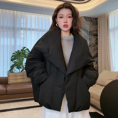 In Winter, The New Korean Short Lapel Cotton-padded Jacket Women's Loose Bread Coat with A Sense of Design.
