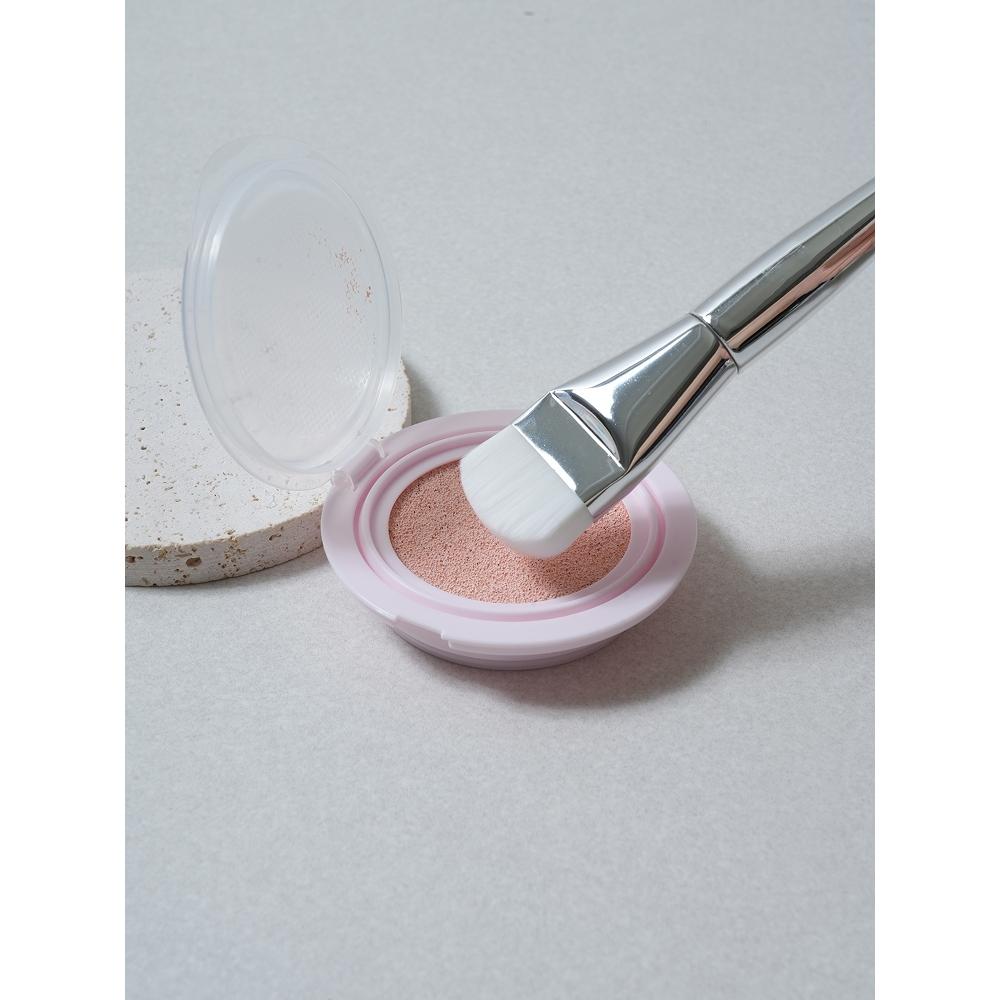 Daiso Puff Close Foundation Brush
