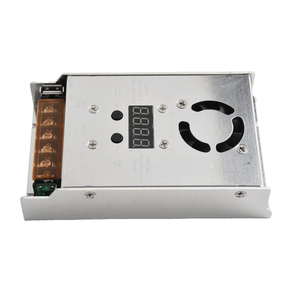 Intelligent MPPT Solar Controller for Efficient Charging of Lithium Batteries