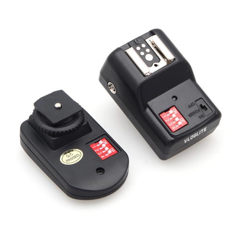 8VLOGLITE PT-16GY Wireless Hot Shoe Flash Trigger for Outdoor Photography - 16 Channels