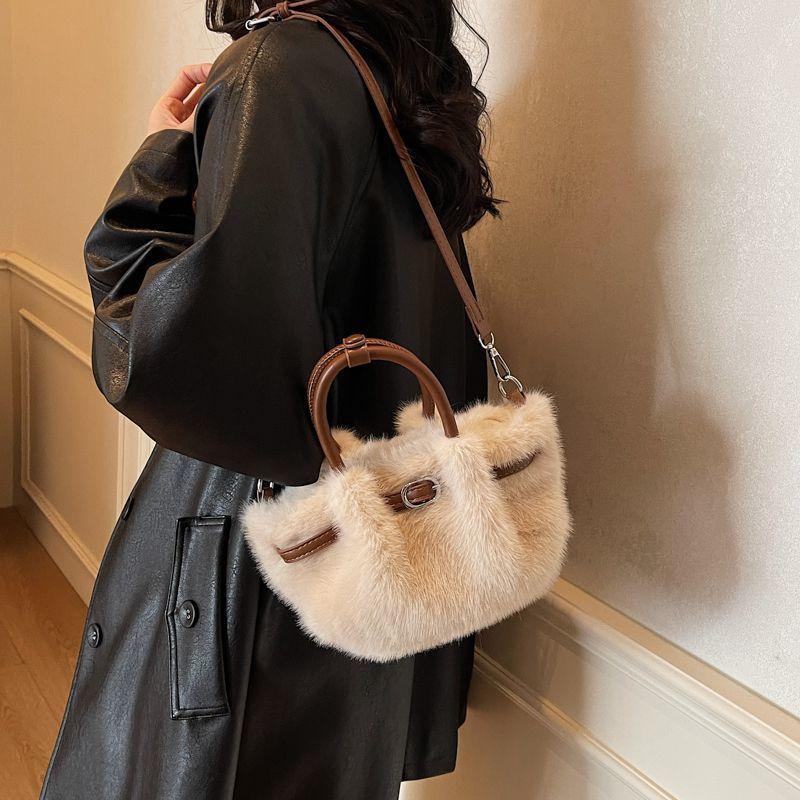 Neue Damen Plüsch Eimer Tasche - Herbst/Winter Strukturierte Schulter & Crossbody Tasche