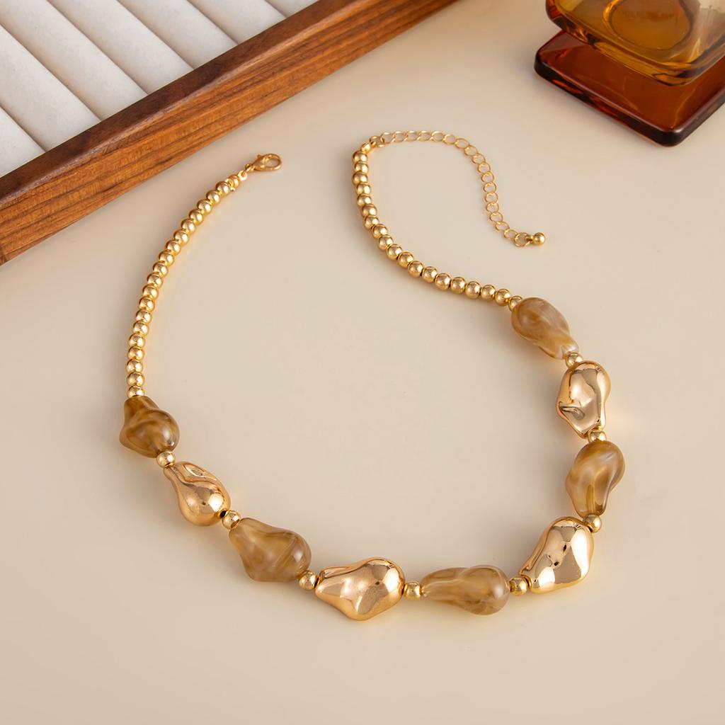 Design Sense Special-Shaped Resin Beaded Collarbone Necklace, Fashionable Imitation Jade Stacked Necklace Bracelet