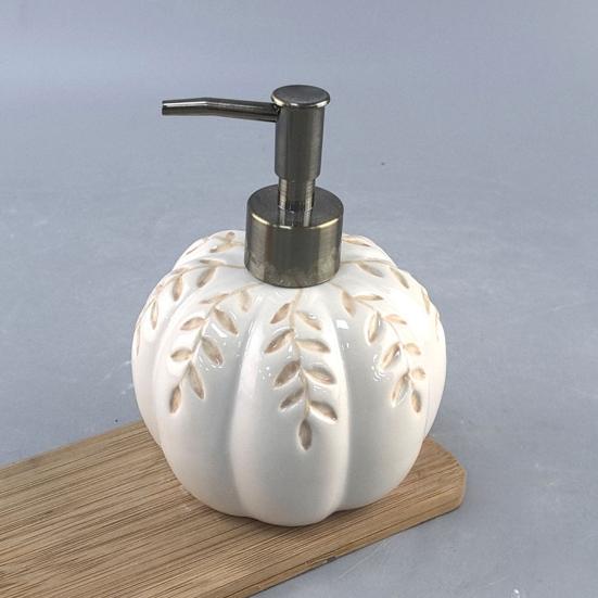 2Pcs 460ML Halloween Pumpkin Liquid Soap Dispenser Shampoo Body Hand Wash Shower Gel Facial Cleanser Container Bathroom Refillable Empty Press