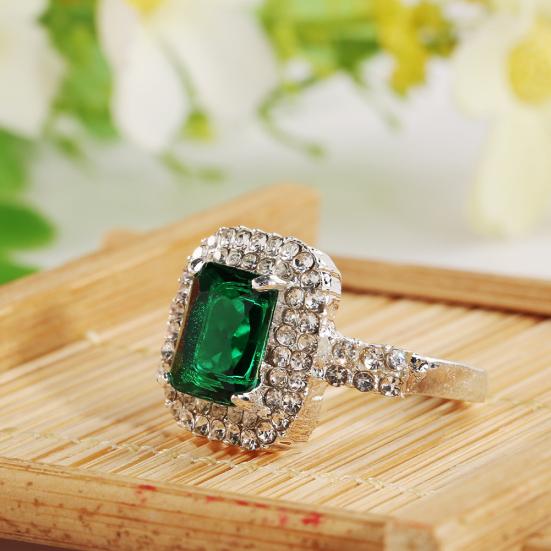 Women's Green Zircon Silver Plated Ring Fashion Wedding Bague Jewelry Gift