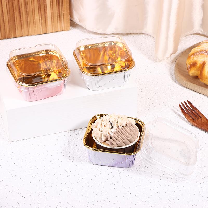 50 stk/sett Engangs papir bakeformer Firkantede papir bakeformer Muffinsformer eller lokk Varmebestandige Glansfulle Muffinsformer Kopper