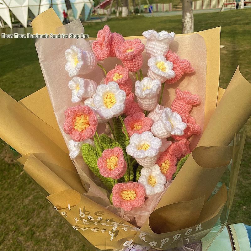 Buquê de Flores de Lã Tricotado à Mão: Ornamento de Rosa, Lírio, Girassol Presente