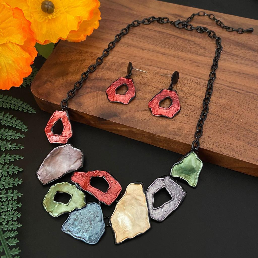 Color painting oil combined with square hollow necklace earrings set, fashionable blackened jewelry set