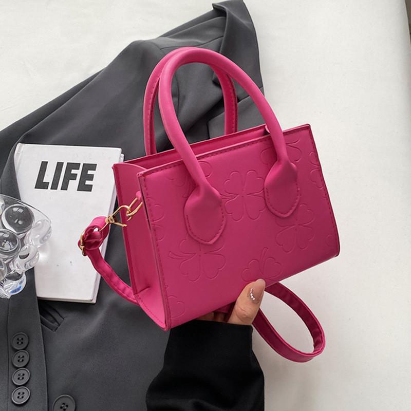 

Chic Pu Leather Square Shoulder Bag For Women With Unique Street Style And Practical Phone Pocket For Daily Wear троянди рожеві кольору