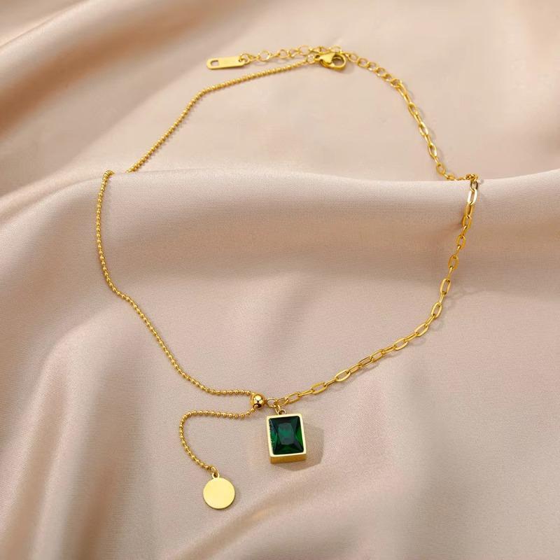 Retro emerald splicing collarbone chain female simple niche adjustable necklace cold wind titanium steel neck chain new summer