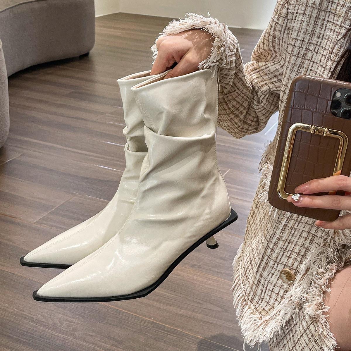 

Stylish retro pointed high-heeled short boots for women, autumn thin-heeled kittens and soft leather pile boots for women 35