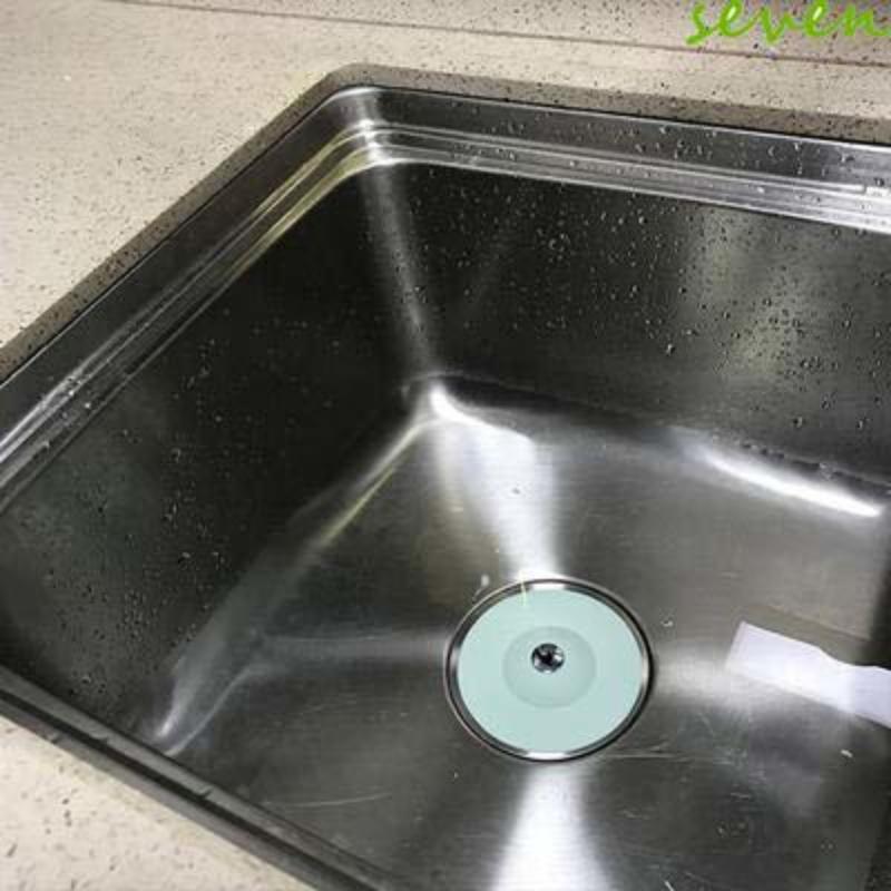Bathroom Deodorizing and Anti Clogging Circular Floor Drain Silicone Sink Cover