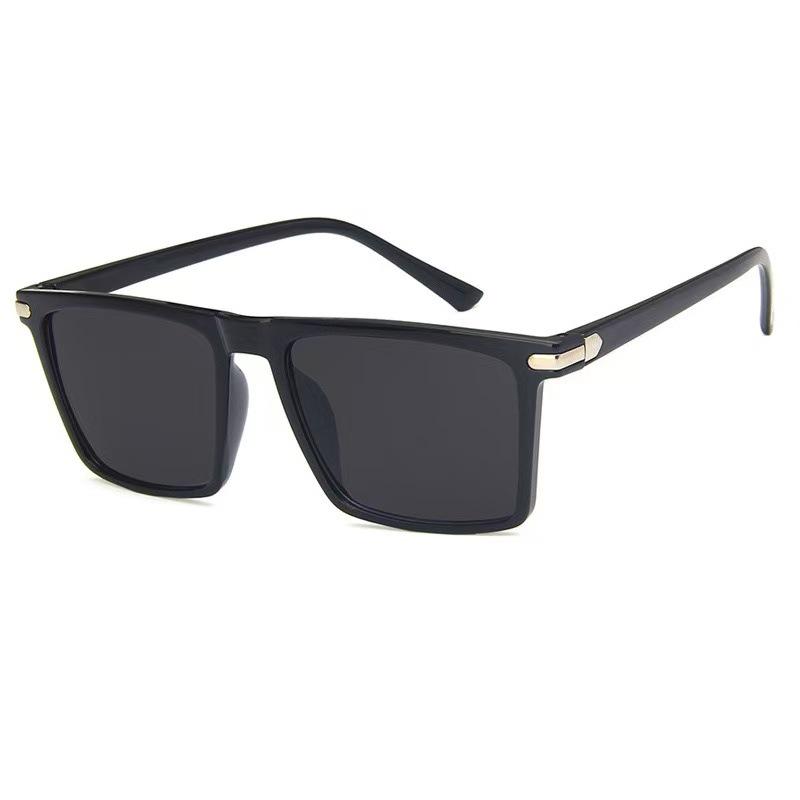 Retro Square Rivet Sunglasses: Trendy Unisex Street Style