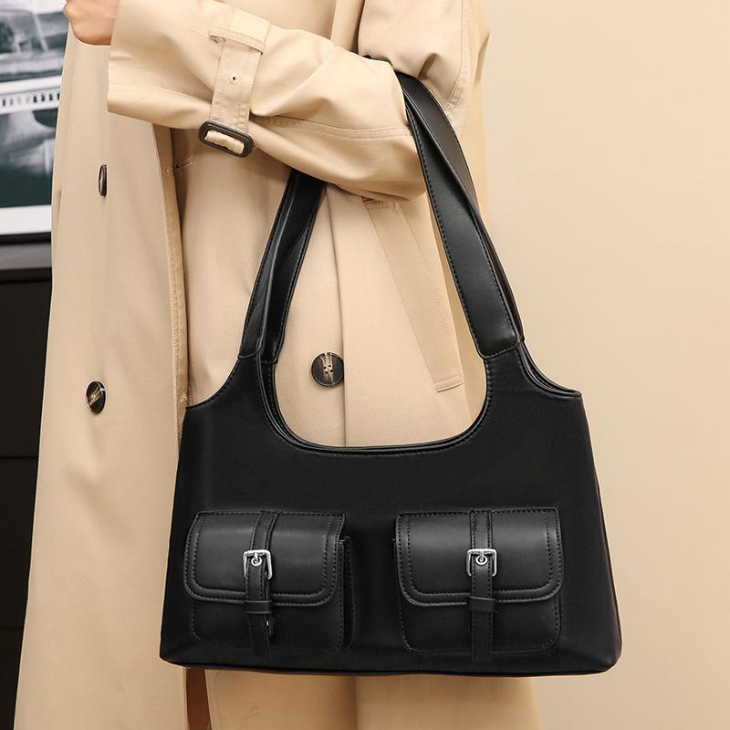 Korean underarm bag women's 2025 winter new trendy fashion niche tote bag large capacity shoulder bag