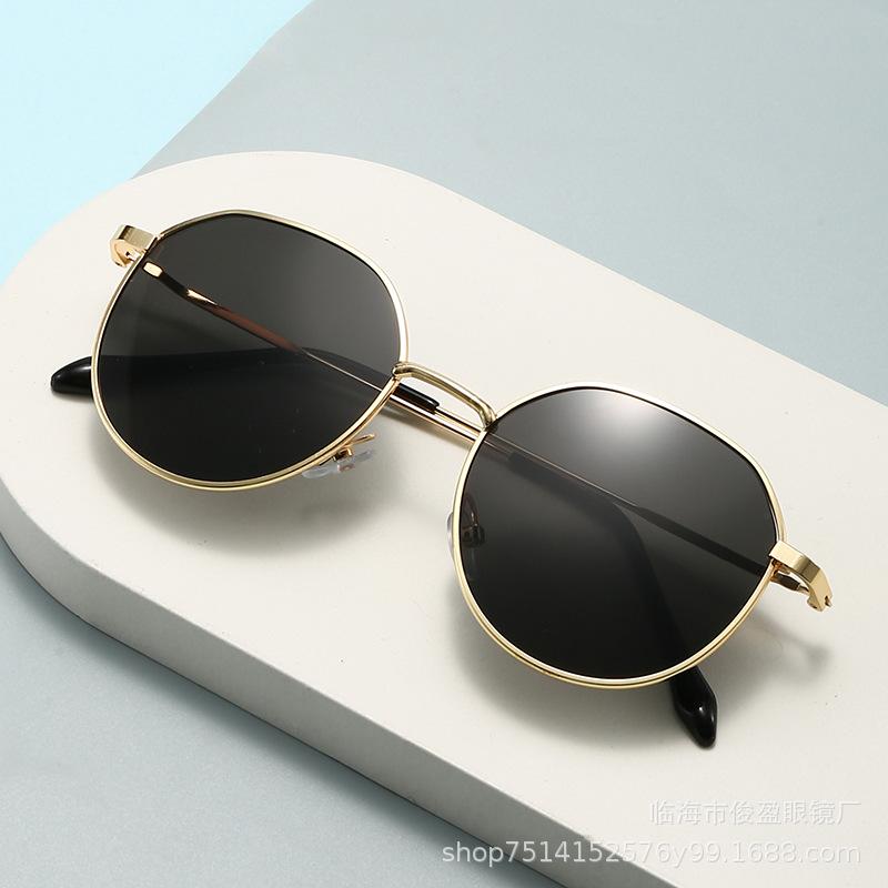Metal Large Frame Sunglasses Commuter Retro Sunglasses Women'S High-End Uv Protection