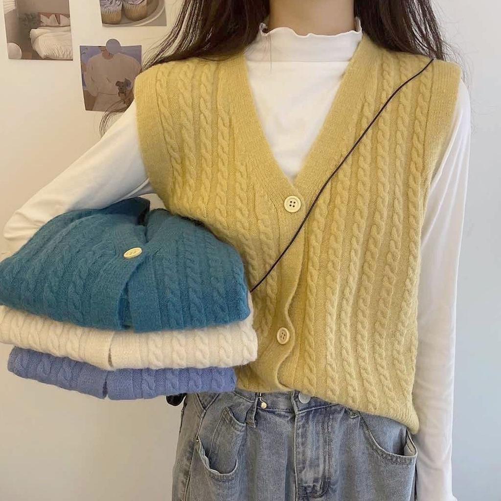 Vest Knitted Short Top Outfit Sleeveless Sweater Cardigan with Camisole for Women