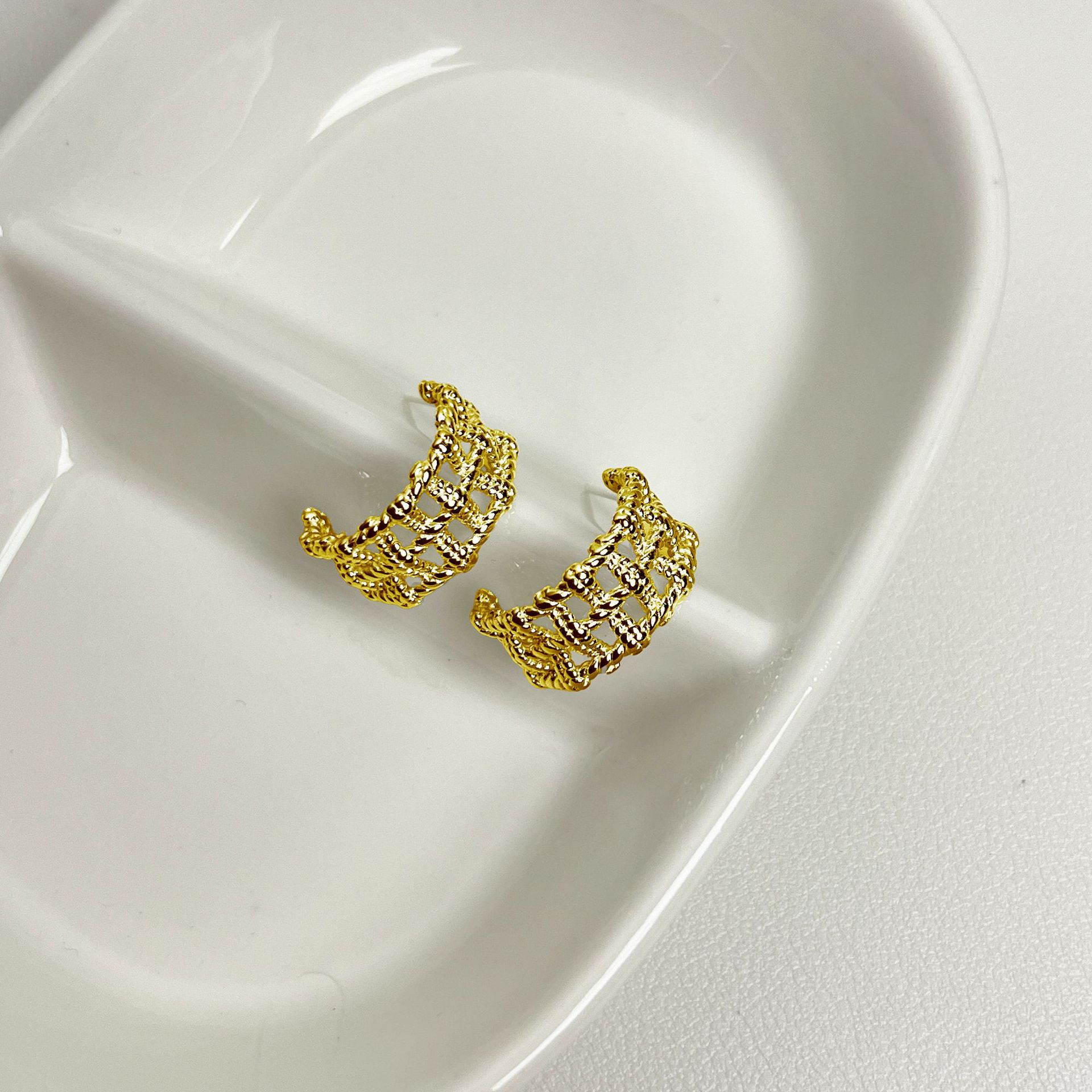 

PANJBJ 925 Sterling silver Texture Hollow Out Earrings for Women Line Design Fashion Minimalism Ins Jewelry Gift Dropshipping