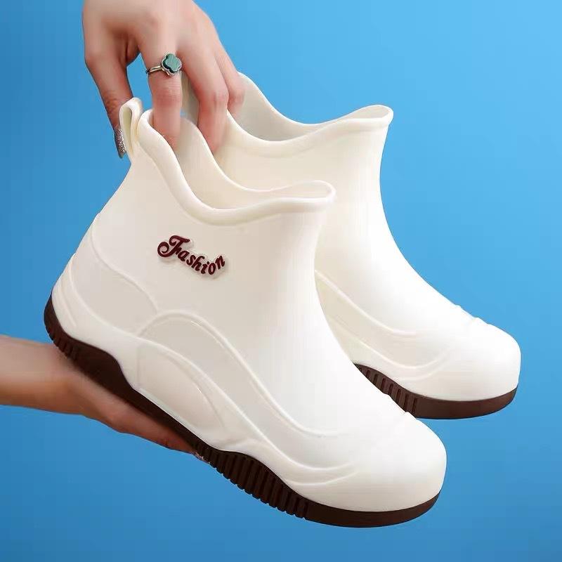 

Fashion Women Rain Boots Waterproof Non-Slip Rain Shoes for Women Outdoor Thick Soled Women Boots Wear-Resistant Work Shoes New 36