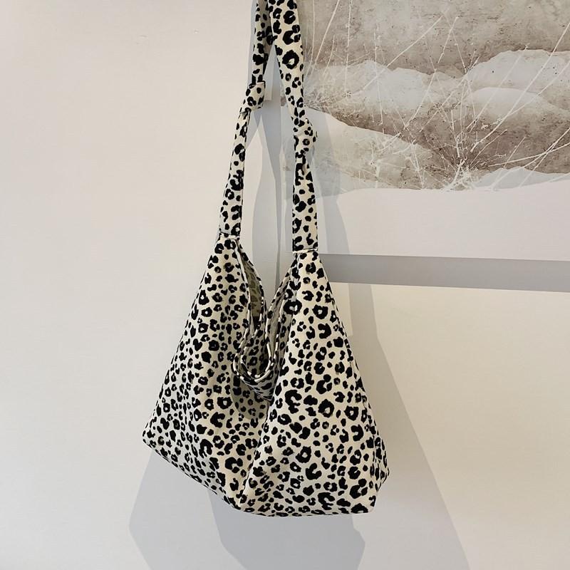 Stylish Large Capacity Korean Fashion Shoulder Bag For Women Autumn Trendy Tote