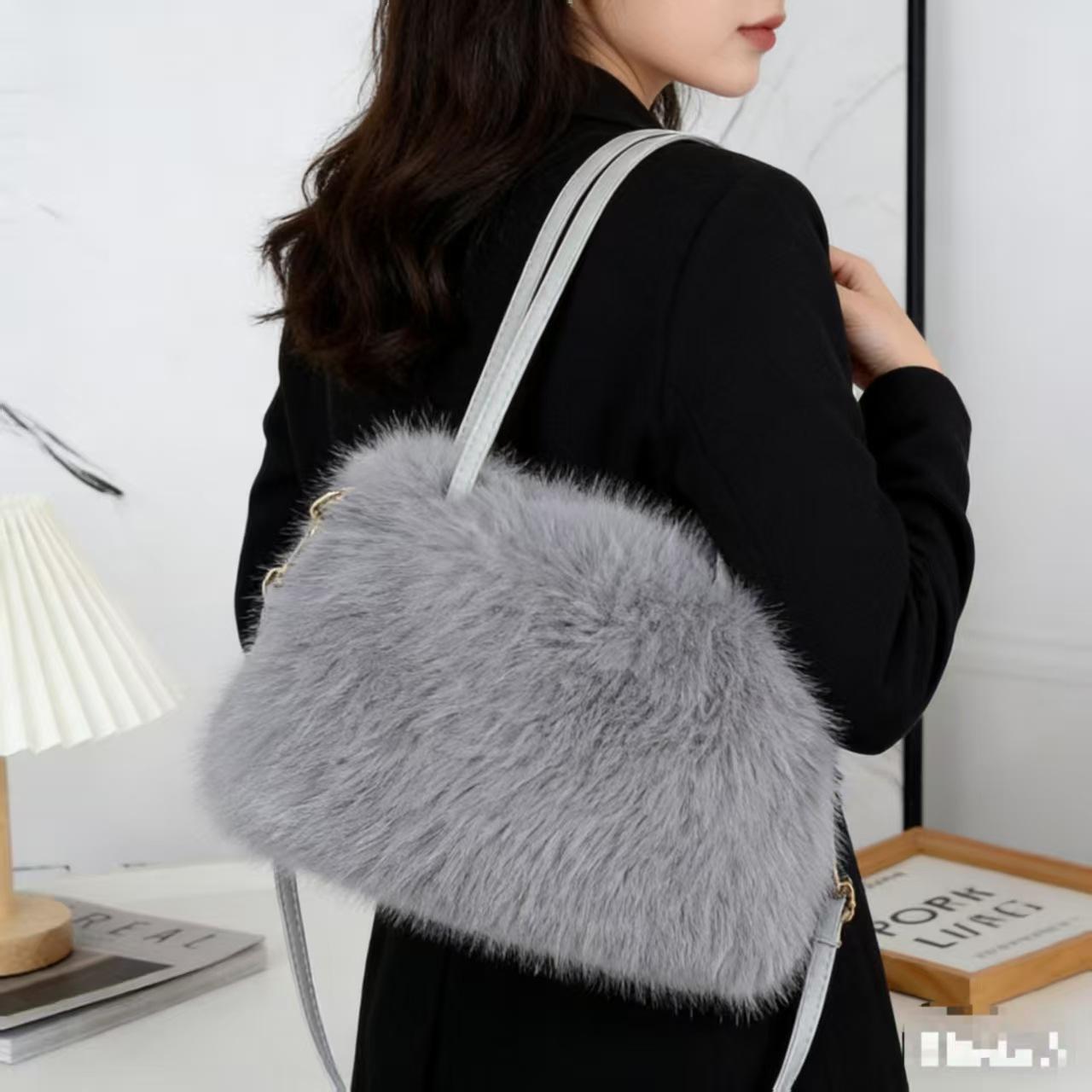 

Autumn and winter new plush handbag, Korean version of versatile one-shoulder messenger tote square bag, high-end fashion women s bag 32/23/13 сірий колір
