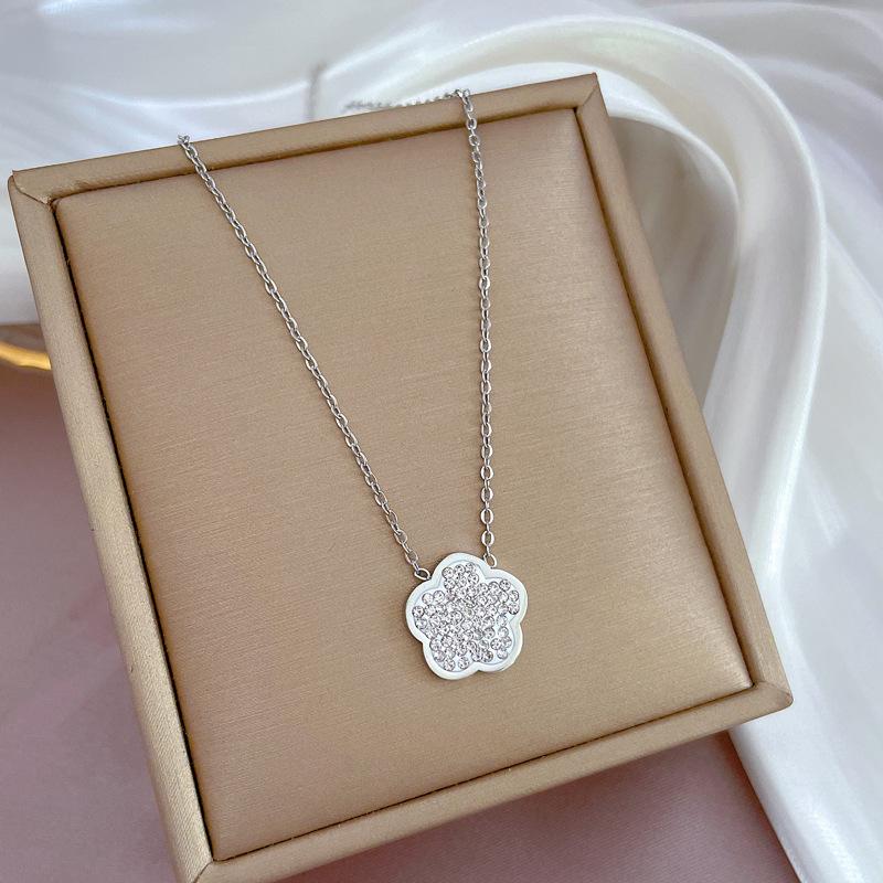 Temperament Flower Full Drill Furnace Real Gold Necklace Female Collarbone Chain With Jewelry