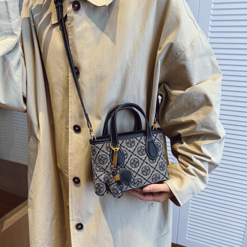 Light Luxury Handbag Printed Bag for Women 2026 New Versatile Handheld Single Shoulder Crossbody Bag