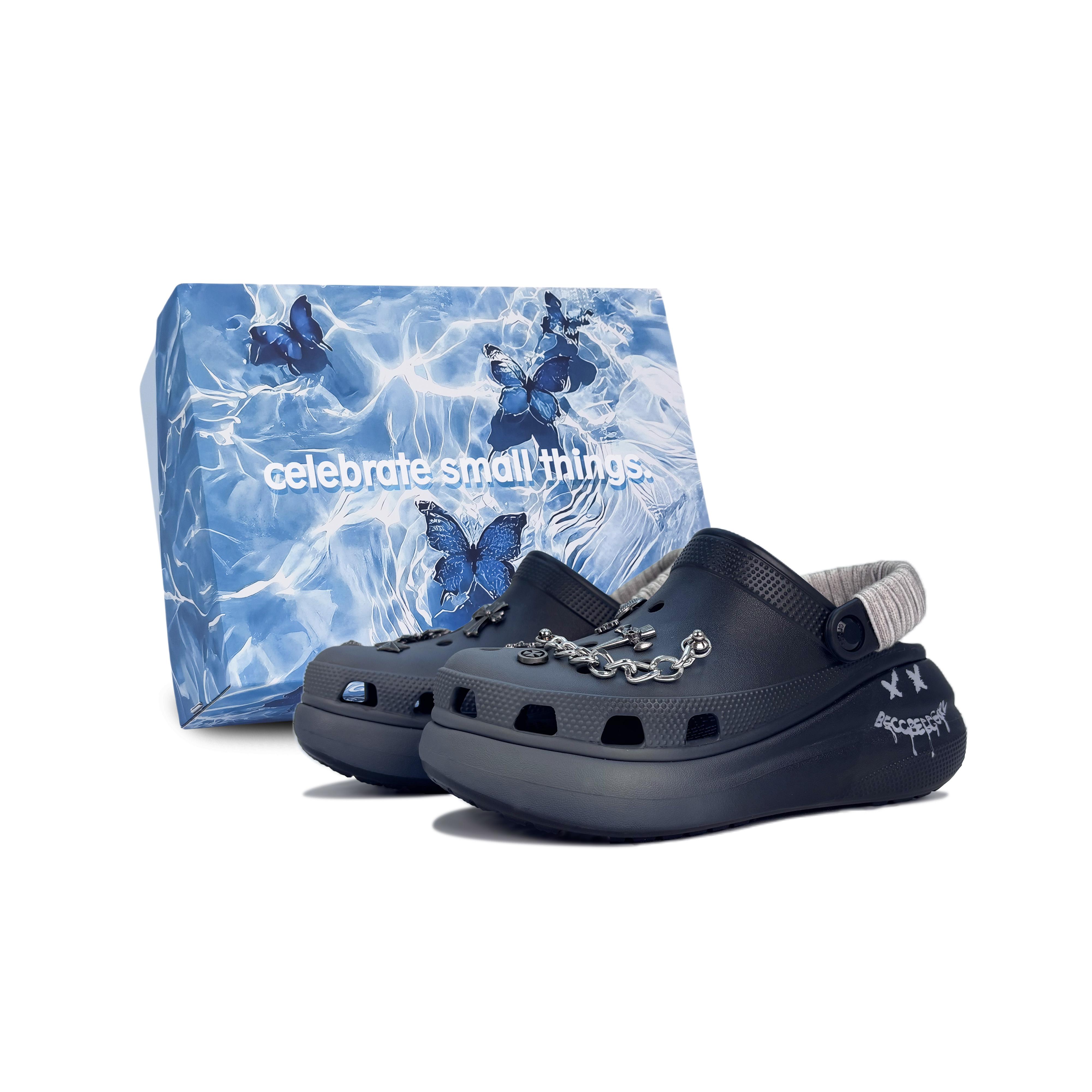 

Crocs EVA Classic Crush Готические песнопения Подарочная коробка Готический тренд Уличные граффити Панк мода Обувь с отверстиями Унисекс Черный 42-43 чёрный