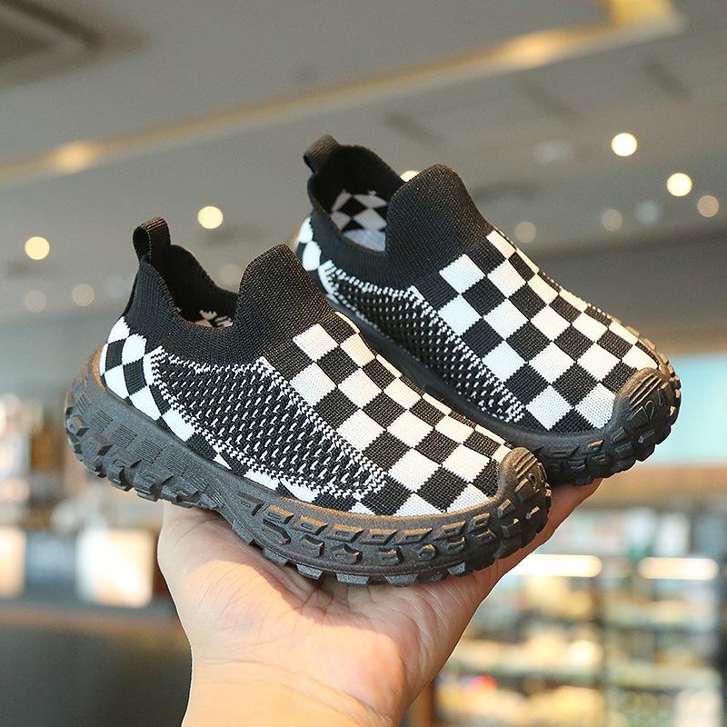 Sneakers Kinder 2025 Frühling Neue Jungen Freizeitsneaker Atmungsaktive Mesh-Schuhe Weiche Sohlen Frauen Kleinkinder Sportschuhe