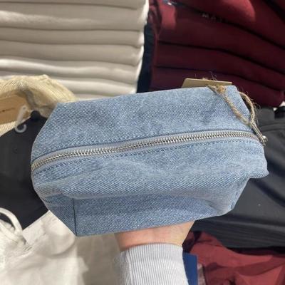 Bolsa de Almacenamiento de Tela Vaquera Retro de Gran Capacidad Estilo Coreano Bolsa para Artículos de Tocador Bolsa de Maquillaje Estuche para Lápices para Niñas en las Temporadas de Primavera y Verano