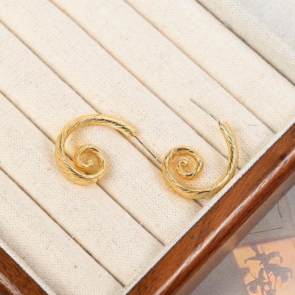 European & American Fashion s925 Silver Minimalist Cold Style Ear Hoops