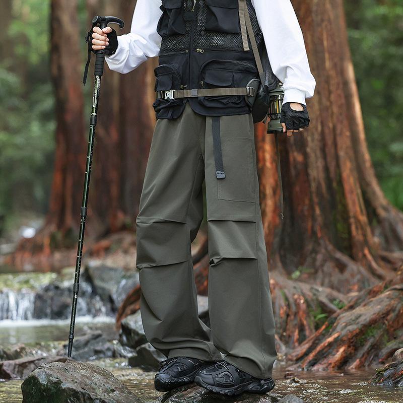 "Wind & Waterproof Outdoor Soft Shell Pants for Men & Women - Autumn/Winter, Fleece-Lined, Perfect for Hiking & Leisure Activities"