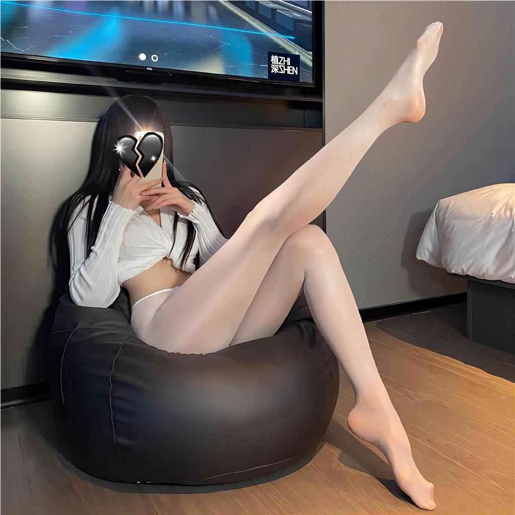 Sexy, Shiny Stockings, Black Silk Stockings with a Glossy Sheen, Open-crotch Erotic Uniform, Easy-to-tear Sensual Temptation.