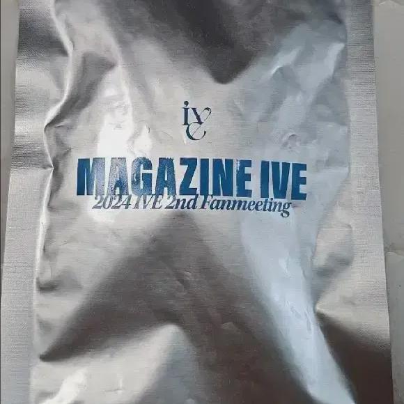 

IVE Набор случайных пин-значков для фан-встречи - Запечатанный