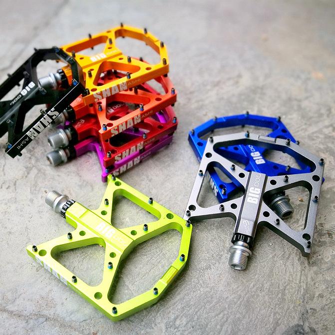 Big dog pedals mountain bike 3 bearing   bicycle bearing wide anti-slip pedals comfortable pedals
