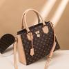 High-end Big Bag Women's New Fashion Autumn and Winter Versatile Commuter Shoulder Bag Large-capacity Tote Bag