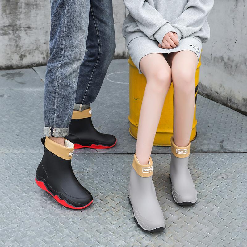 Rain shoes men's and women's medium tube plastic non-slip water shoes outdoor water boots warm rain boots couple rubber shoes you
