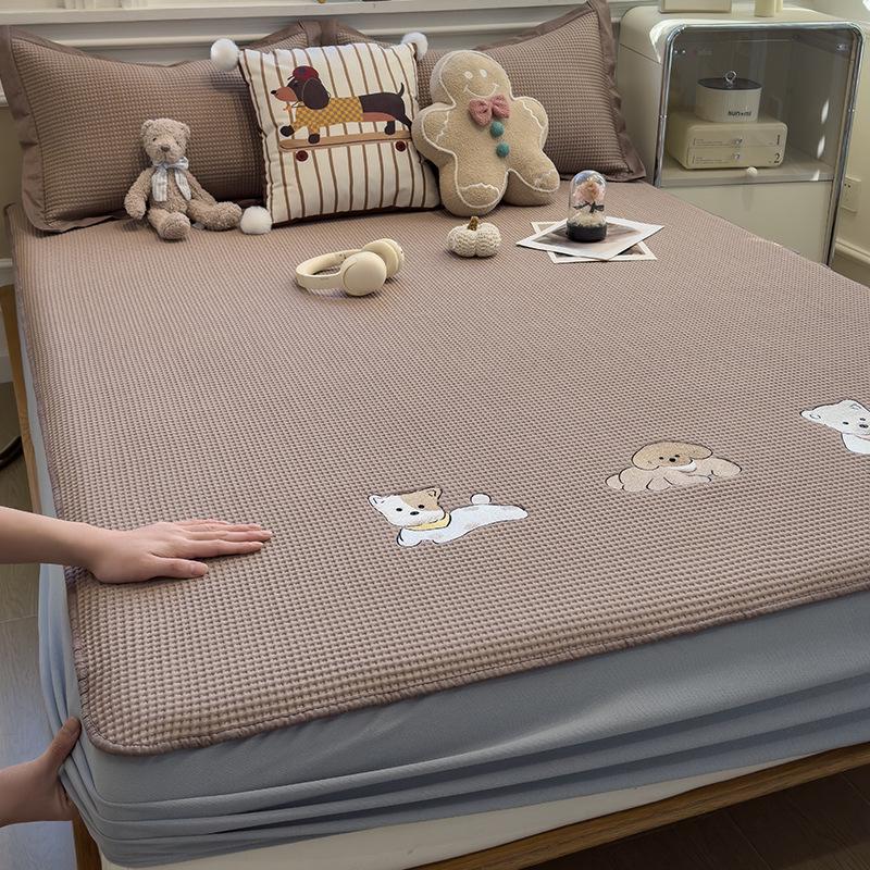 2026 Spring/Summer Ethylene Ice Bean Cooling Mat - Ice Silk Waffle Weave Bed Sheet and Pillowcase.