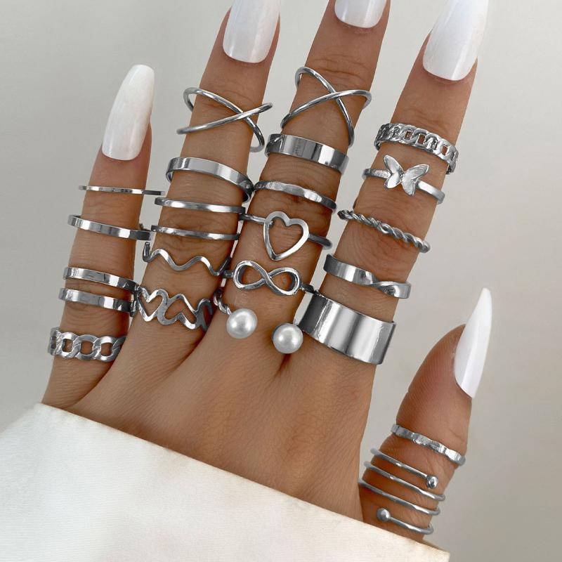 Set di 12 Anelli a Forma di Cuore Colore Oro per Donna Moda Zirconia Cubica Stella Geometrici Anelli da Dito Femminili Semplici alla Moda Gioielli Regali