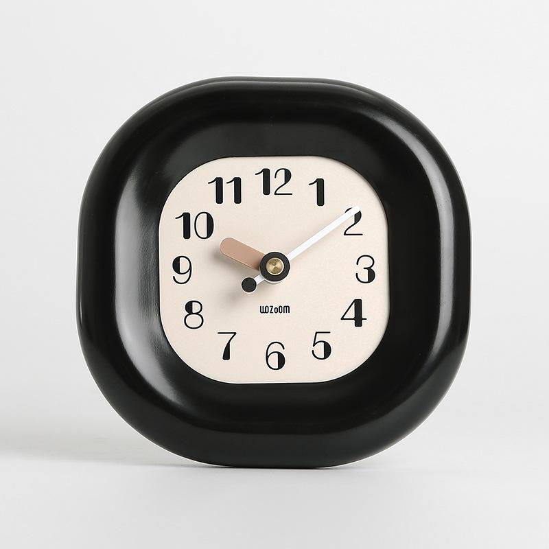 

Decorative items for the home living room entrance, office desk accessories, creative cream style wall clocks